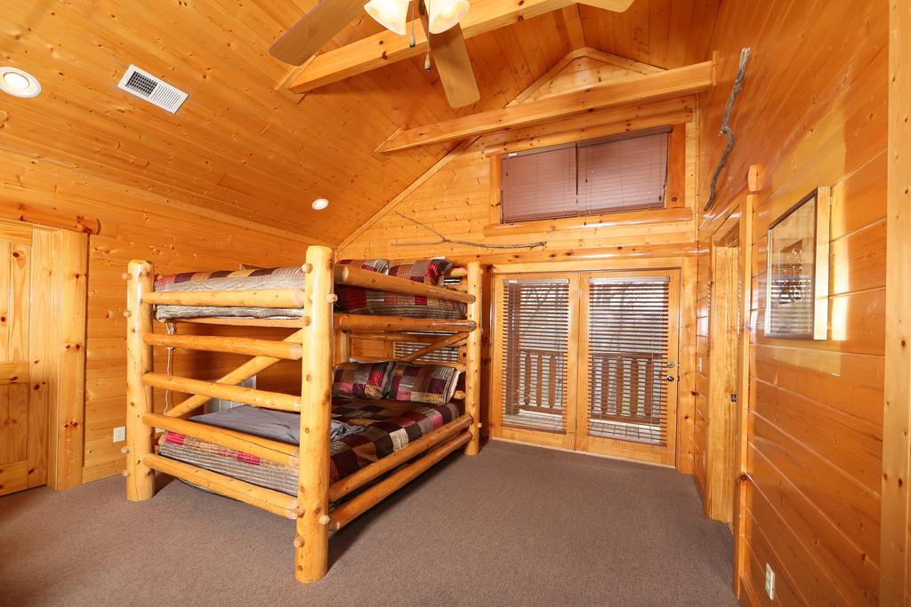 Rising Eagle Lodge - Eight Bedroom Pigeon Forge Exterior foto